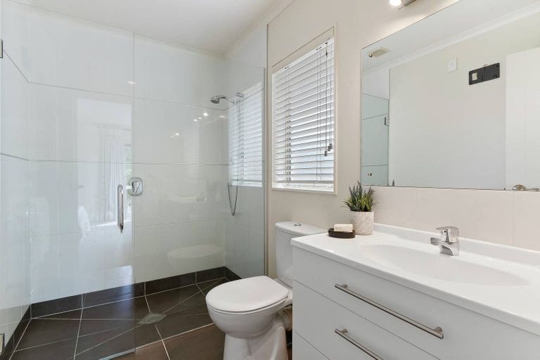 Photo of property in 113a Cook Street, Cockle Bay, Auckland, 2014