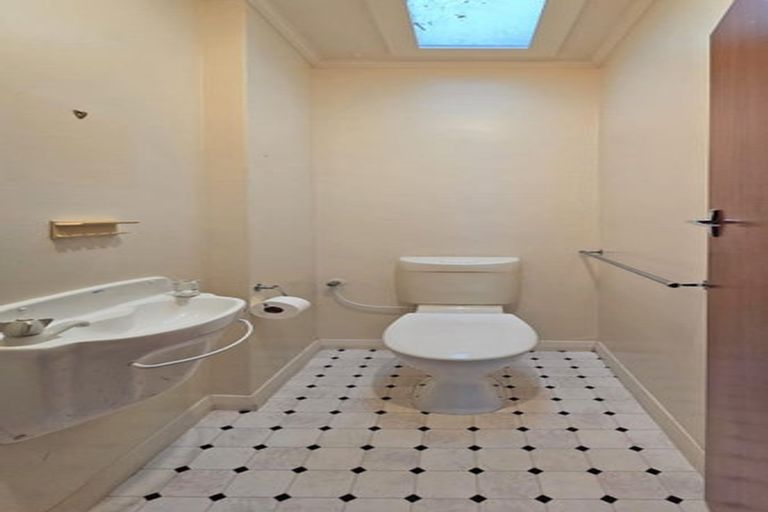 Photo of property in 9a Charles Street, Westshore, Napier, 4110