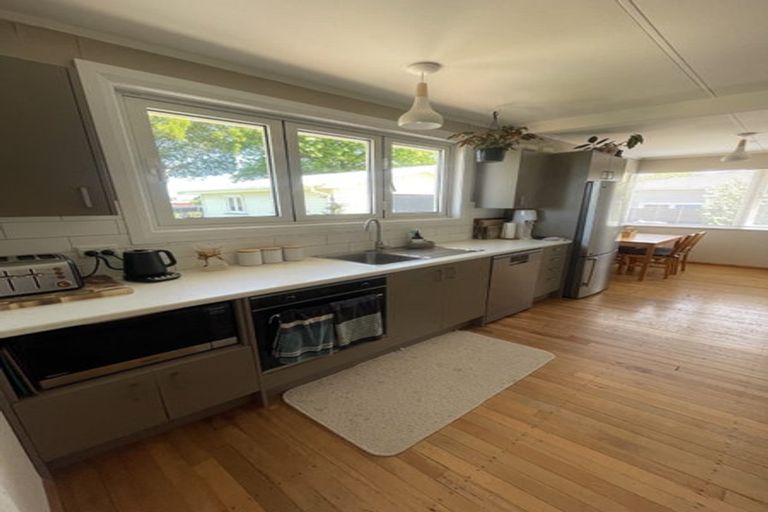 Photo of property in 12 Aspiring Avenue, Milson, Palmerston North, 4414