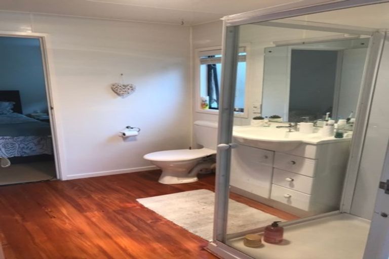 Photo of property in 163 Attwood Road, Paremoremo, Auckland, 0632