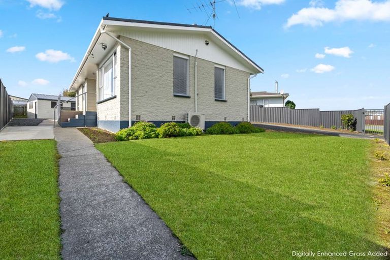 Photo of property in 93 Dunbeath Crescent, Kew, Invercargill, 9812