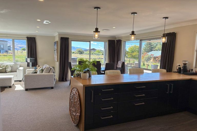 Photo of property in 2 Prospect Lane, Bannockburn, Cromwell, 9384