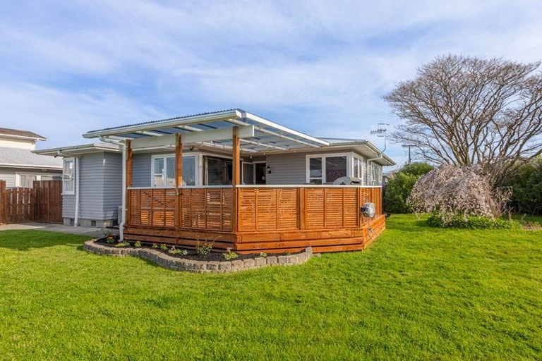 Photo of property in 15 Kauri Street, Taradale, Napier, 4112