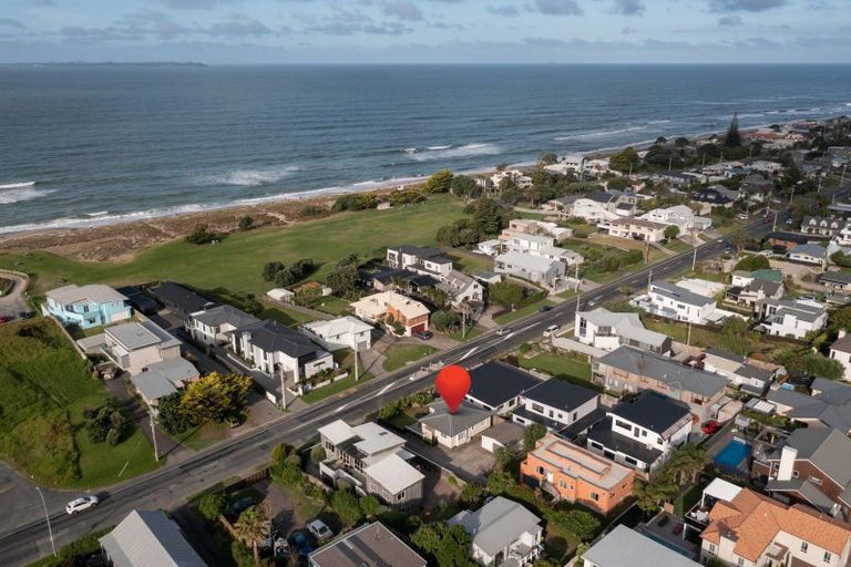 Photo of property in 1018a Papamoa Beach Road, Papamoa Beach, Papamoa, 3118