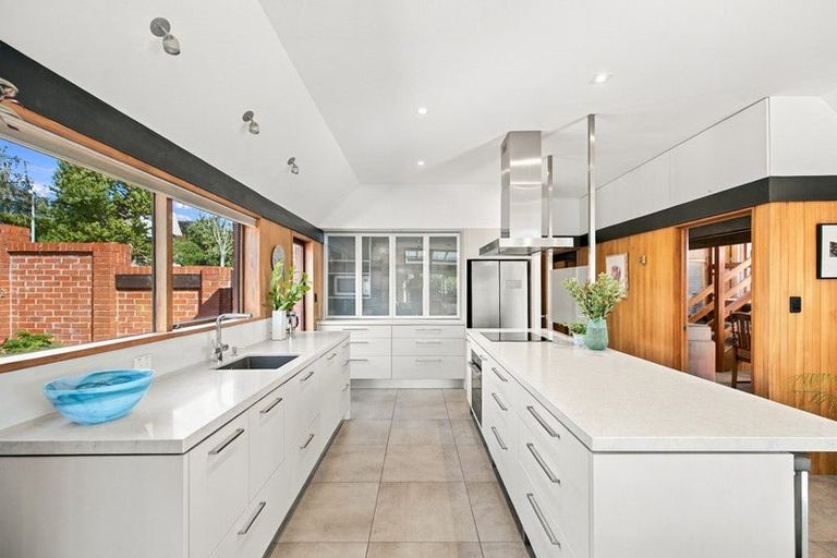 Photo of property in 18 Bengal Drive, Cashmere, Christchurch, 8022