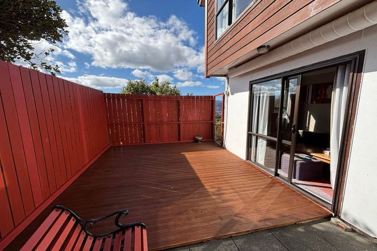 Photo of property in 272 Dowse Drive, Maungaraki, Lower Hutt, 5010