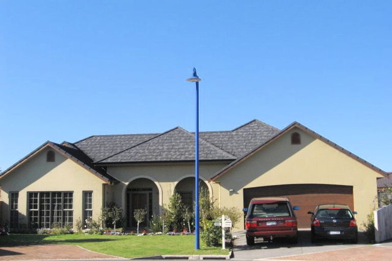 Photo of property in 15 Doneraille Place, Bethlehem, Tauranga, 3110