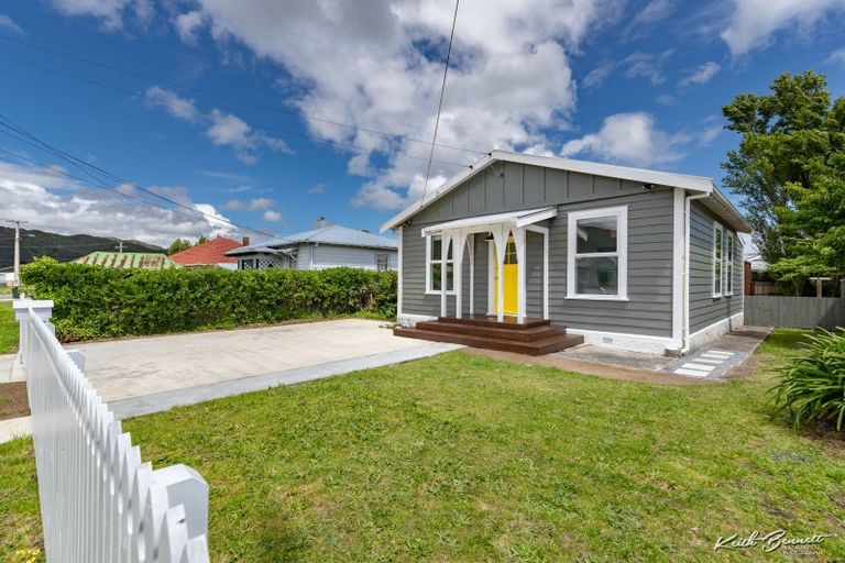Photo of property in 50 York Street, Moera, Lower Hutt, 5010