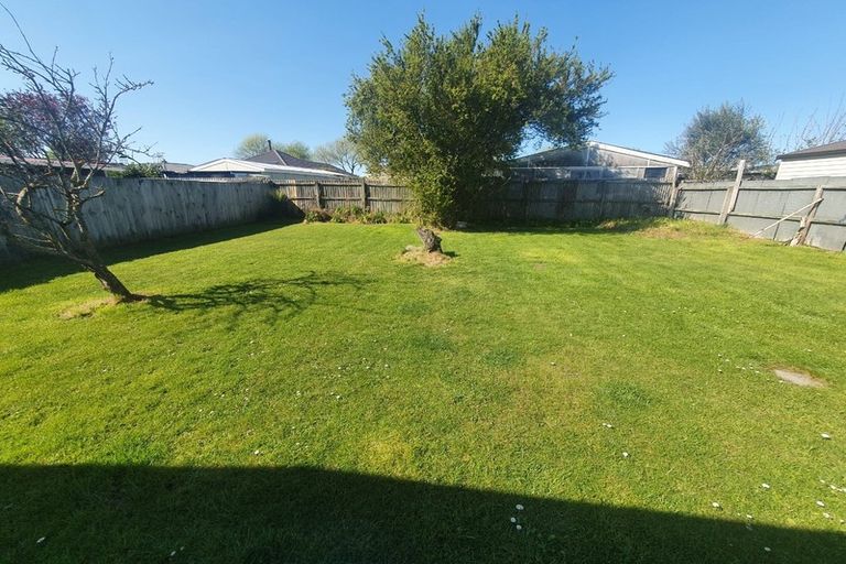 Photo of property in 32 Pembroke Street, Avondale, Christchurch, 8061