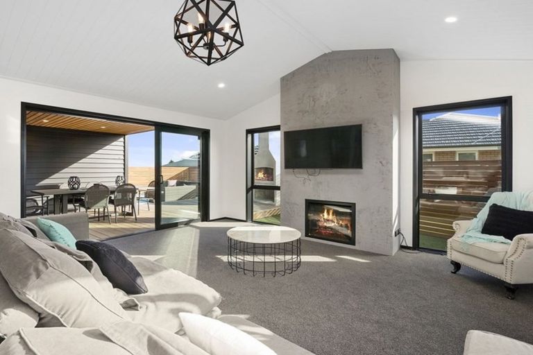 Photo of property in 6 Loch Haven Lane, Kinloch, Taupo, 3377