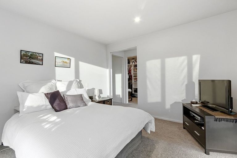 Photo of property in 517 Marine Parade, South New Brighton, Christchurch, 8062