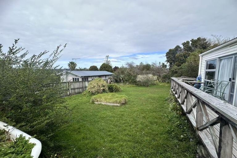 Photo of property in 31 Fairclough Road, Beach Haven, Auckland, 0626