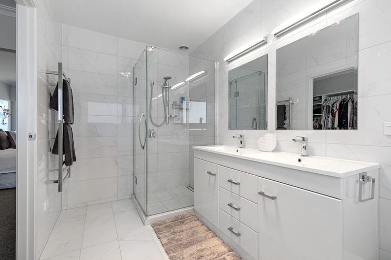 Photo of property in 67 Braid Road, St Andrews, Hamilton, 3200