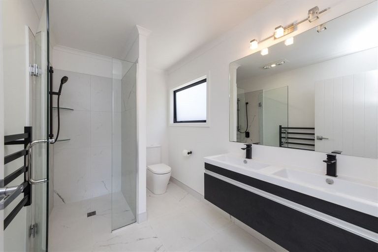 Photo of property in 18a Thomson Street, West End, Palmerston North, 4412