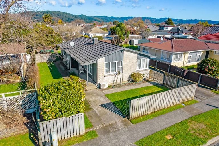 Photo of property in 19 Mcleod Street, Elderslea, Upper Hutt, 5018