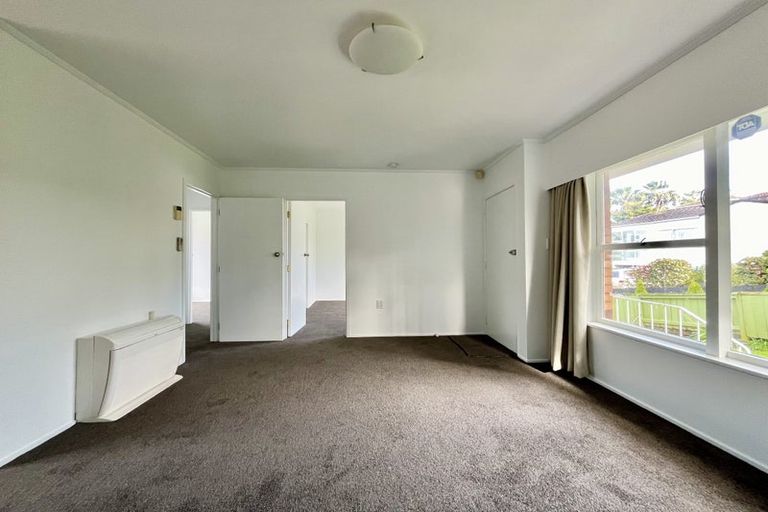 Photo of property in 3/242 Onewa Road, Birkenhead, Auckland, 0626
