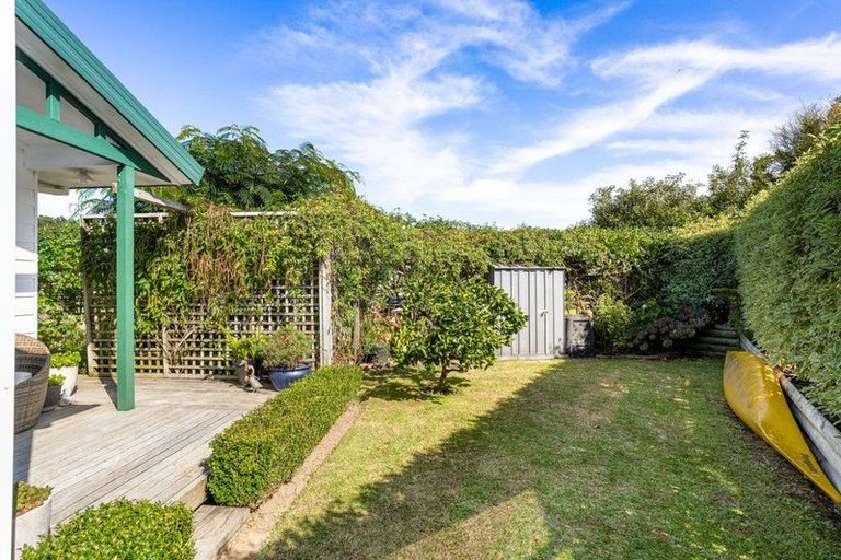 Photo of property in 124a Avalon Place, Whangamata, 3620