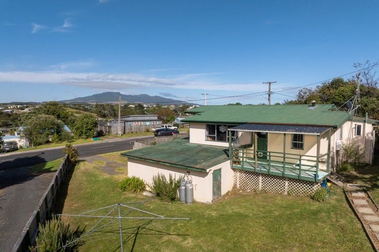 Photo of property in 32 Government Road, Raglan, 3225