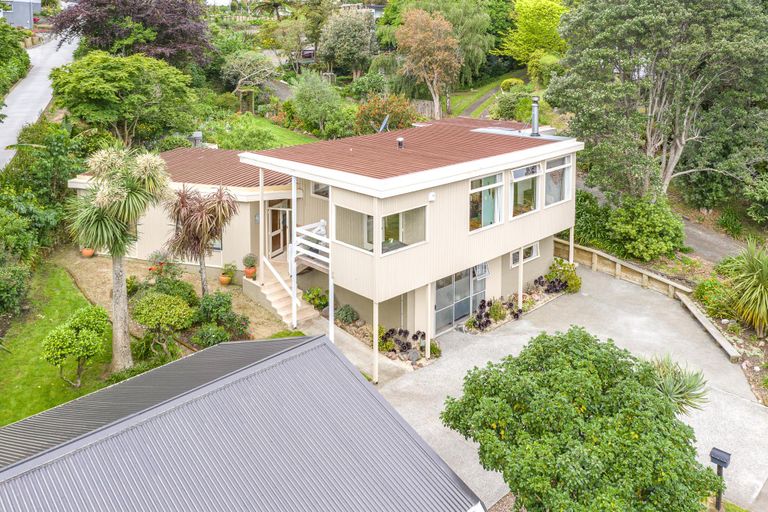 Photo of property in 22 Bristow Street, Saint Johns Hill, Whanganui, 4501