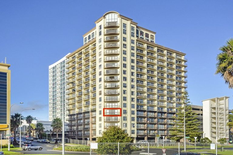 Photo of property in The Rennaissance, 5j/18 Ronwood Avenue, Manukau, Auckland, 2104