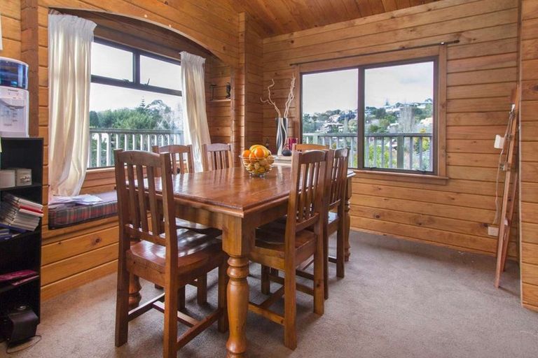 Photo of property in 2/87 Haseler Crescent, Howick, Auckland, 2014