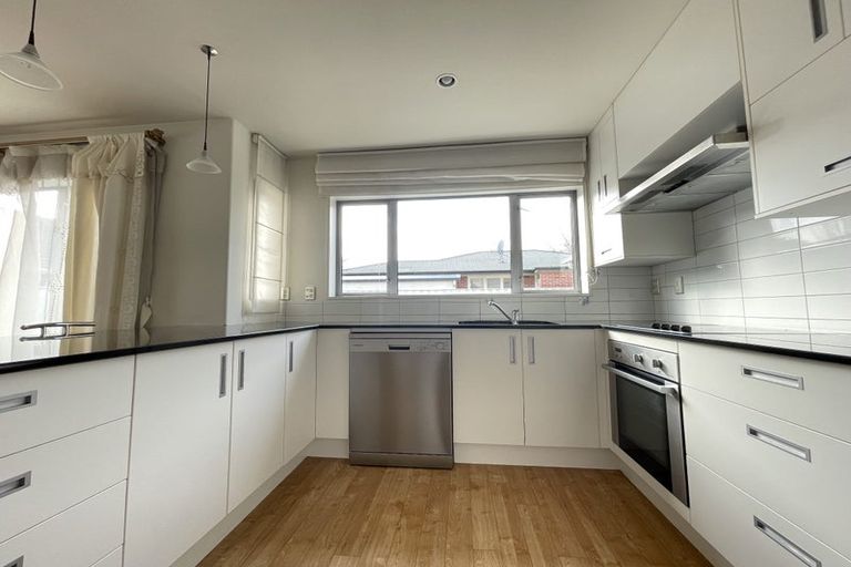 Photo of property in 207a Memorial Avenue, Burnside, Christchurch, 8053