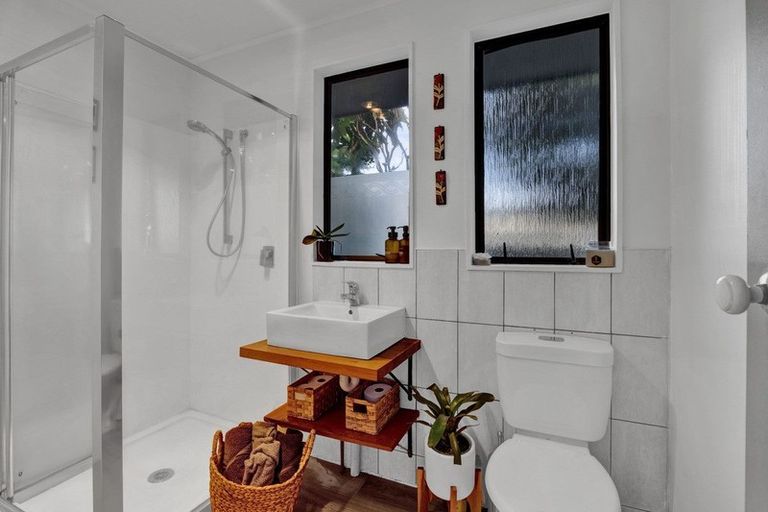 Photo of property in 73 Hume Street, Waitara, 4320