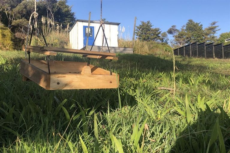 Photo of property in 16 Coachmans Way, Cable Bay, 0420