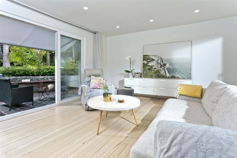 Photo of property in 102 Beach Road, Castor Bay, Auckland, 0620