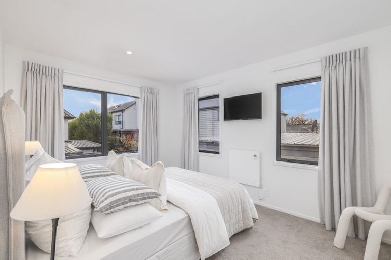 Photo of property in 88a Merivale Lane, Merivale, Christchurch, 8014