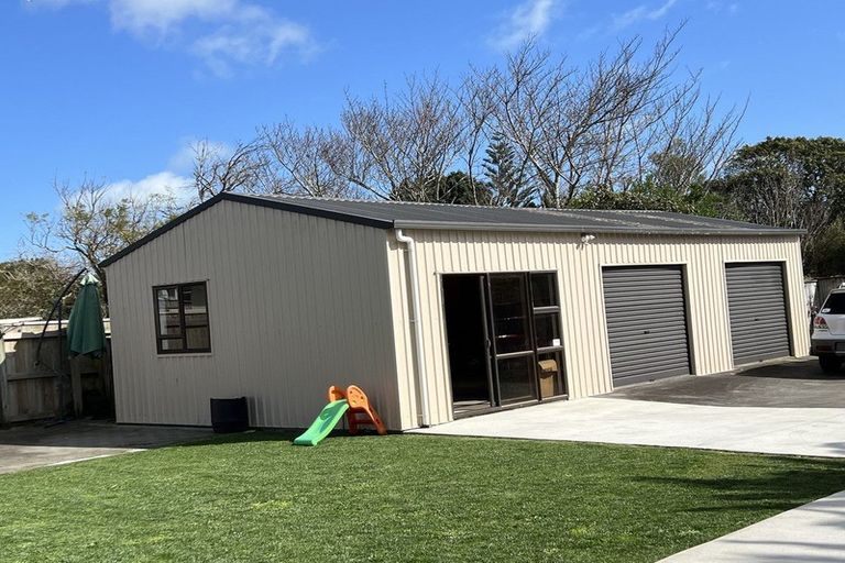 Photo of property in 77 Clifton Drive, Waitara, 4320