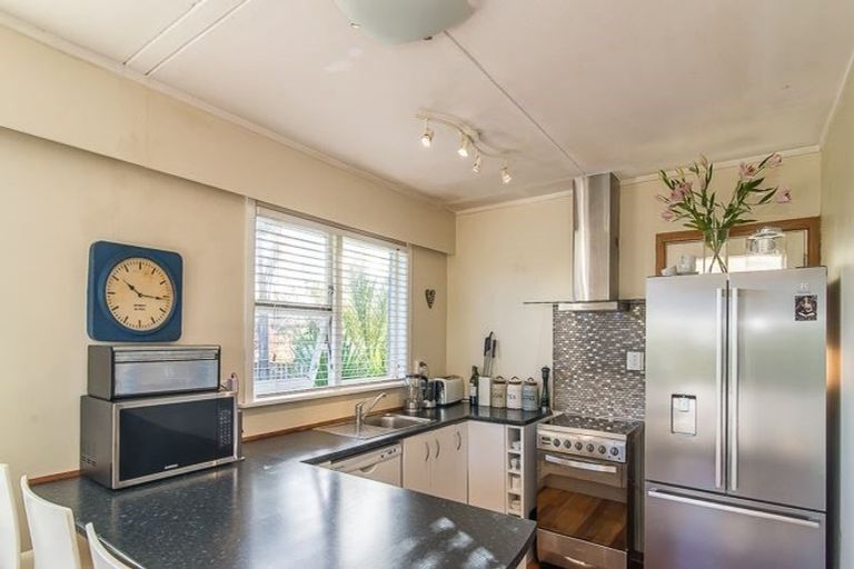 Photo of property in 88 Ngaio Road, Waikanae, 5036