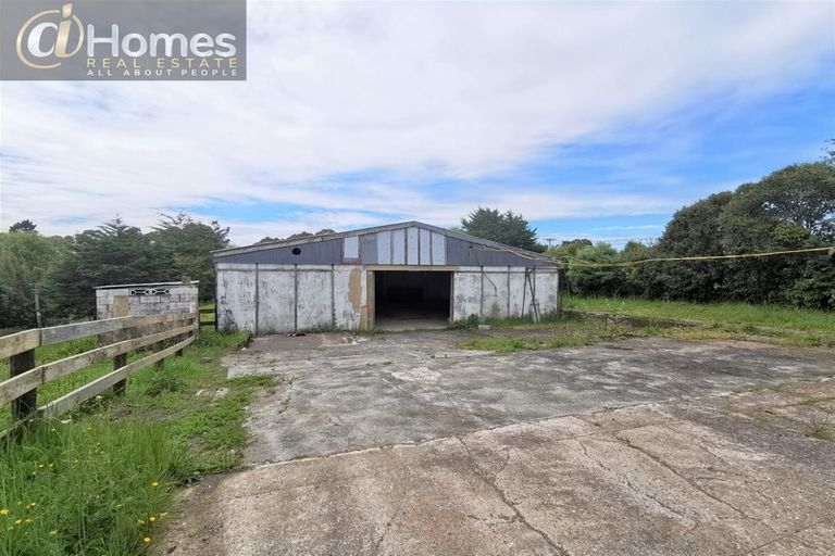 Photo of property in 6 Moontide Road, Kumeu, 0892