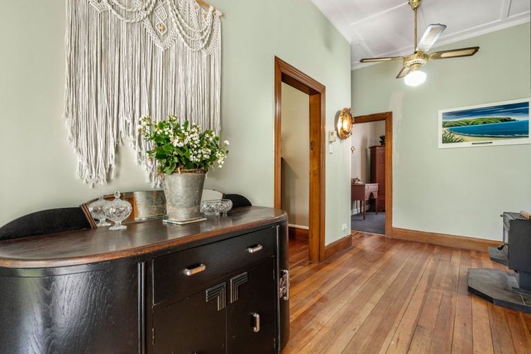 Photo of property in 160 Fitzherbert Street, Featherston, 5710