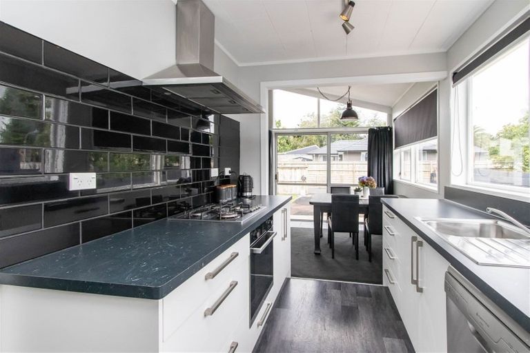 Photo of property in 5 Tainui Terrace, Inglewood, 4330