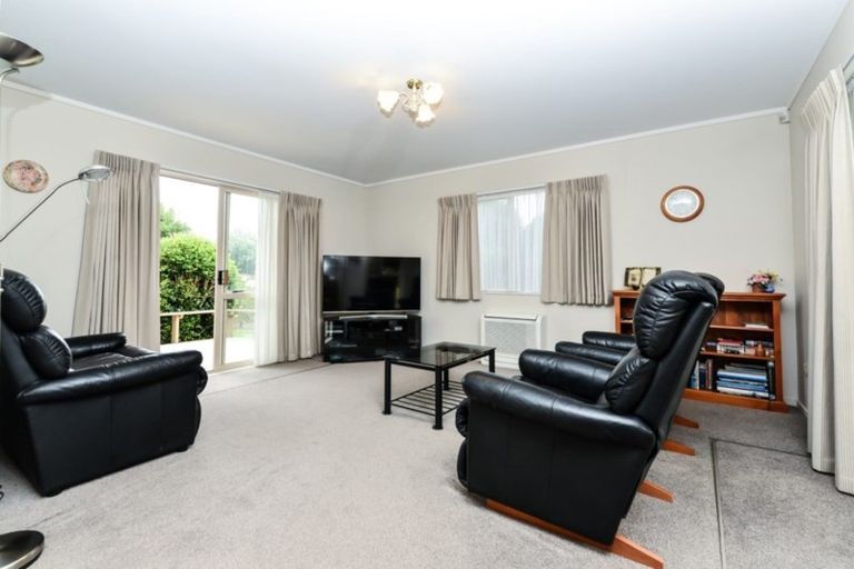 Photo of property in 17 Drake Place, Fairview Downs, Hamilton, 3214