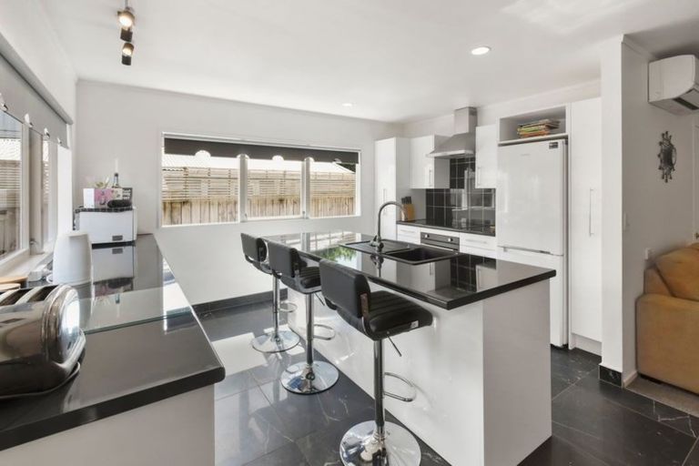 Photo of property in 27 Stevenson Road, Clarks Beach, 2122