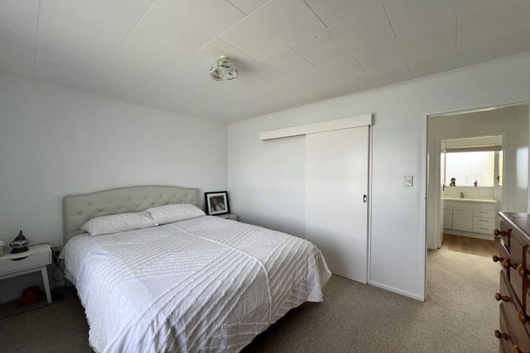 Photo of property in 8 Mccallum Street, Dannevirke, 4930