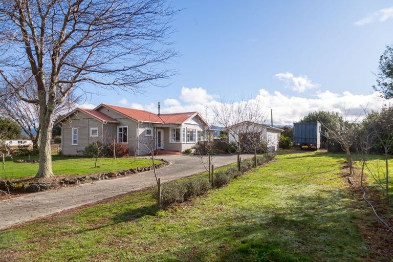 Photo of property in 3307 State Highway 2, Clareville, Carterton, 5713