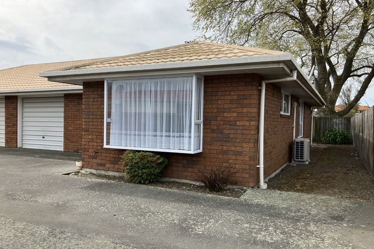 Photo of property in 2/7 Dilworth Street, Riccarton, Christchurch, 8011