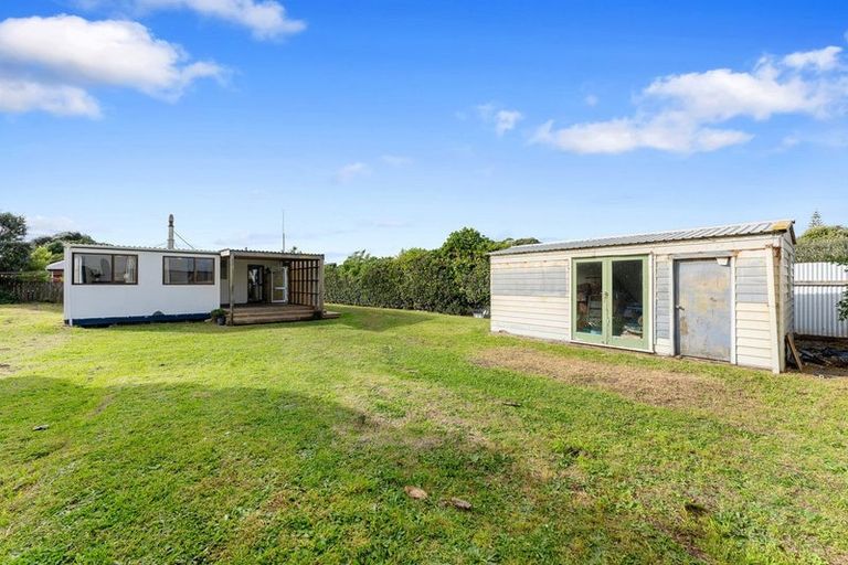 Photo of property in 3a Manuka Street, Otaki Beach, Otaki, 5512