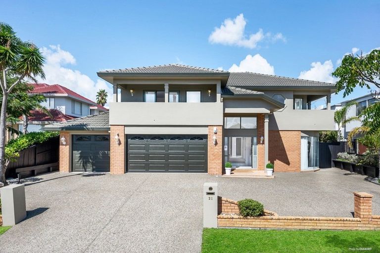 Photo of property in 21 Tralee Terrace, Dannemora, Auckland, 2016