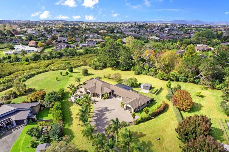 Photo of property in 8 Millbrook Drive, Waiuku, 2683