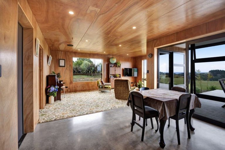 Photo of property in 27 Wilson Road, Urenui, 4375