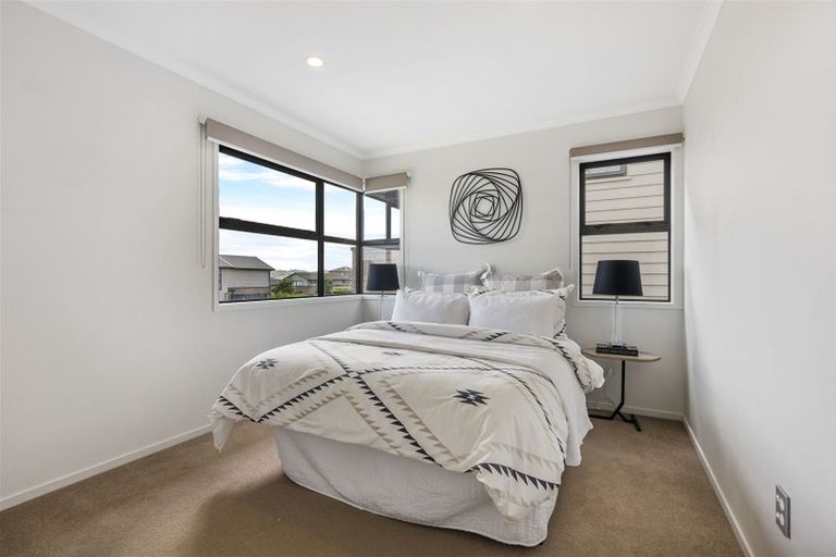 Photo of property in 6 Hirimate Place, Flat Bush, Auckland, 2019