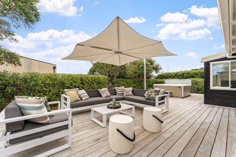 Photo of property in 25 Esme Grove, Omaha, 0986