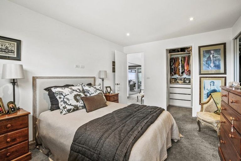 Photo of property in 21 Hine Street, New Plymouth, 4310