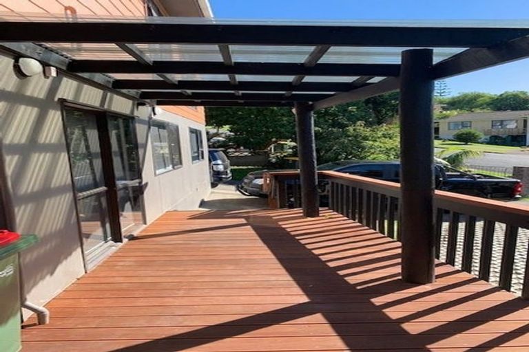 Photo of property in 13 Lendenfeld Drive, Papatoetoe, Auckland, 2025