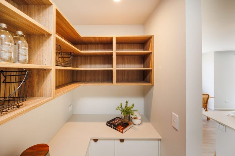 Photo of property in 68 Atlantic Drive, Fitzherbert, Palmerston North, 4410