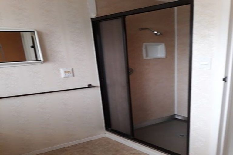 Photo of property in 2 Edgecombe Court, Roslyn, Palmerston North, 4414